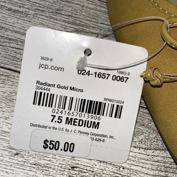 NEW LIZ CLAIBORNE womens Flushing flat slip on shoes sz 7.5M gold faux suede - Picture 7 of 7